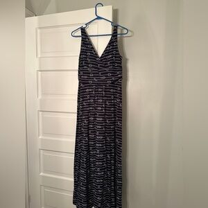Duffield Lane White and Blue Sleeveless V-Neck Maxi Sundress